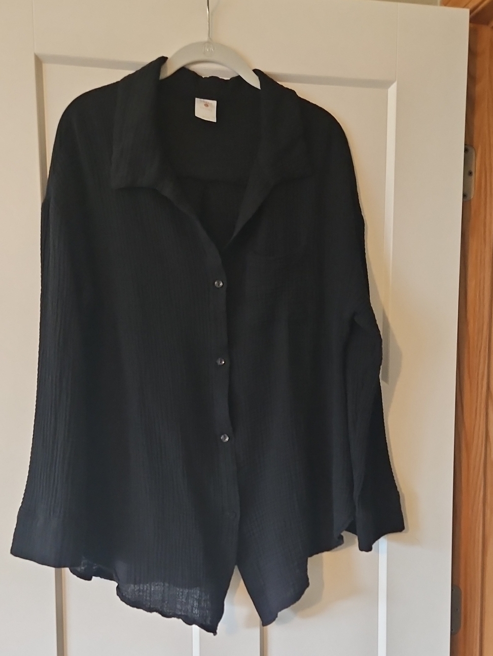 Shade & Shore Black Button-Down Lightweight Collared Shirt. Large